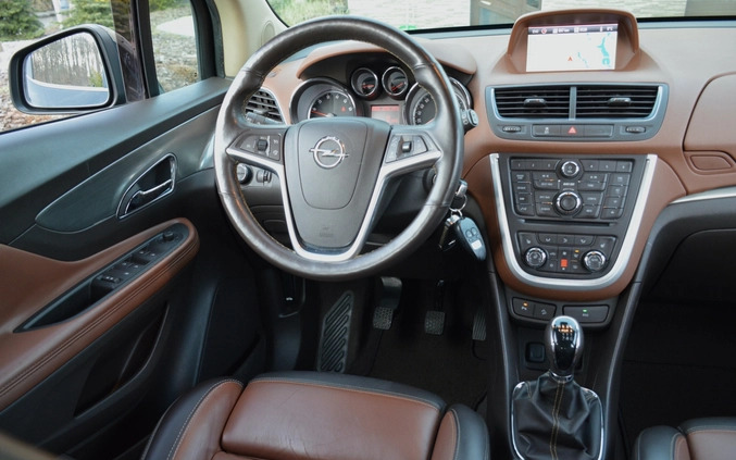 Opel Mokka cena 49900 przebieg: 152556, rok produkcji 2014 z Pionki małe 781